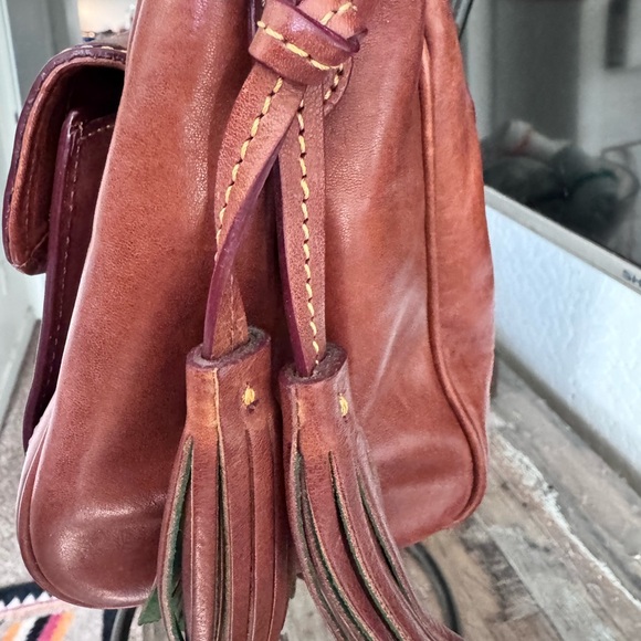 Dooney and Bourke Florentine (Medium) - Picture 4 of 9